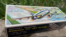 Avion Boeing 737 — Tôle Made in Hong-Kong