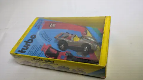 Darda Motor 1/64 — N°19 Goodyear